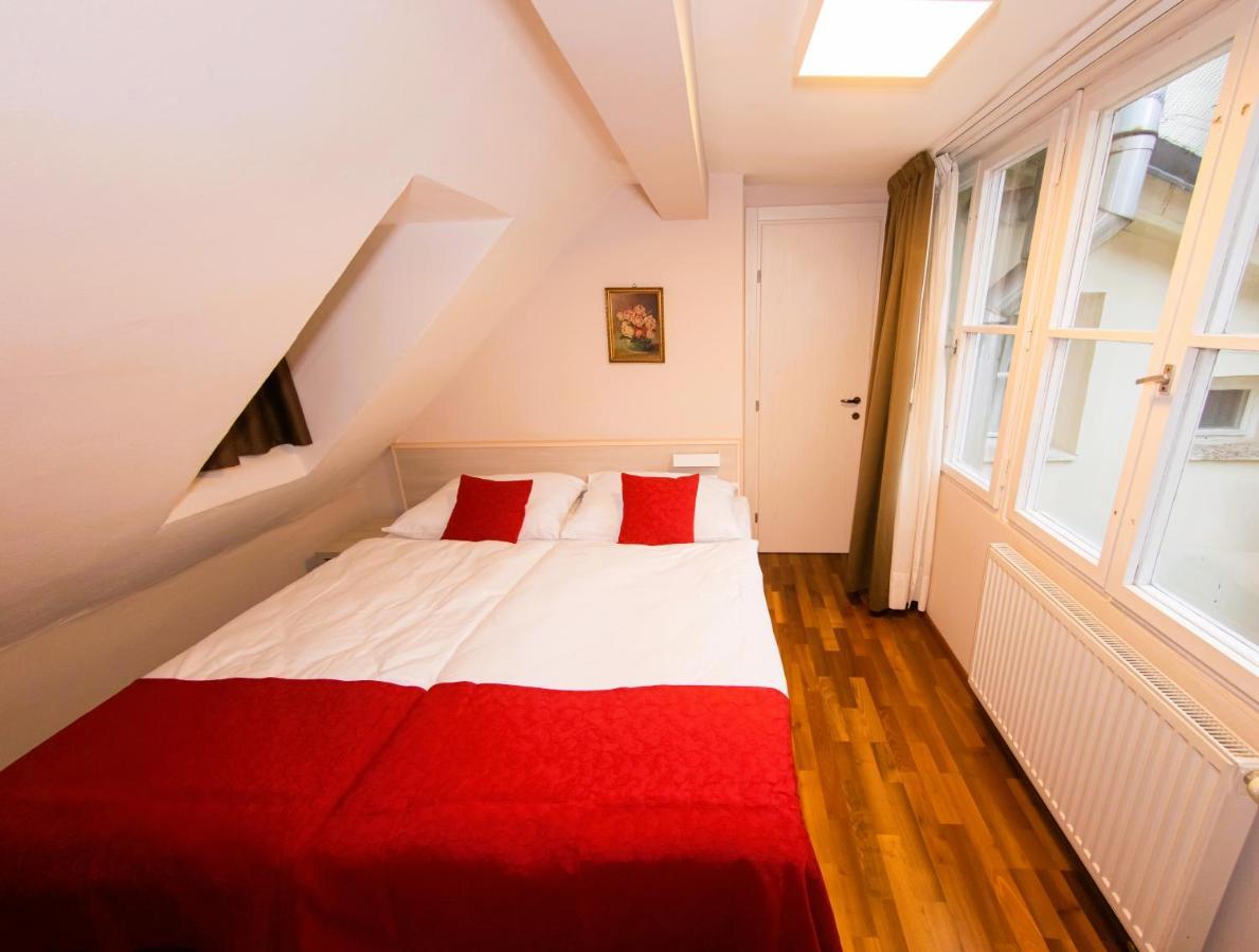Apartahotel Boutique By Little King 3*
