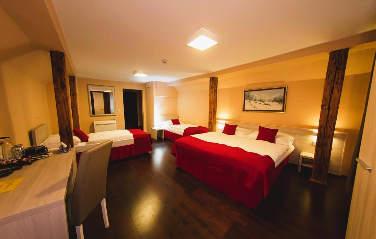 Apartahotel Boutique By Little King 3*