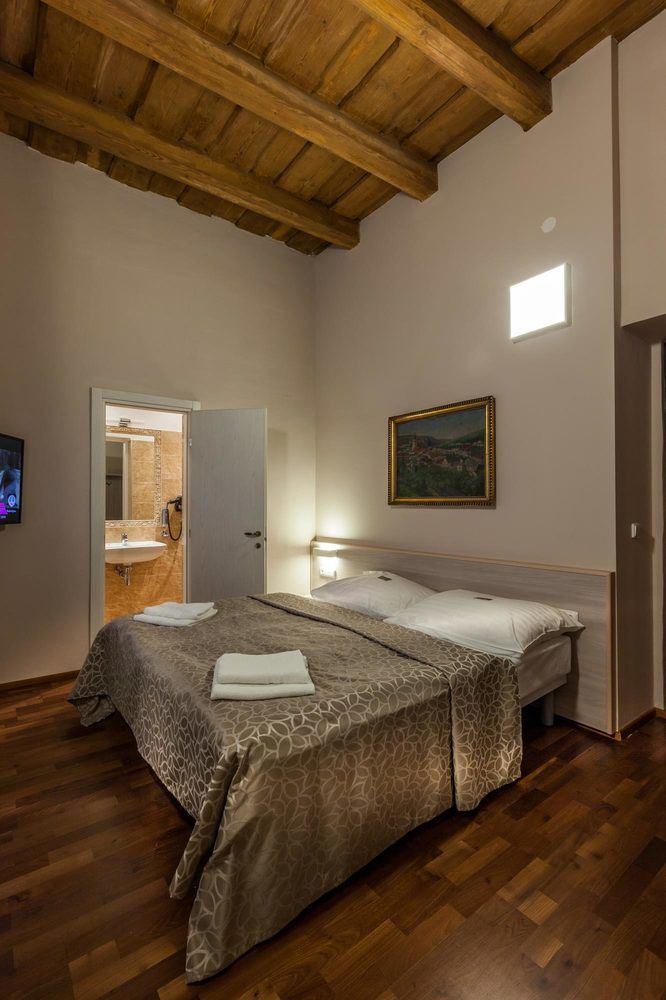 Boutique By Little King 3*