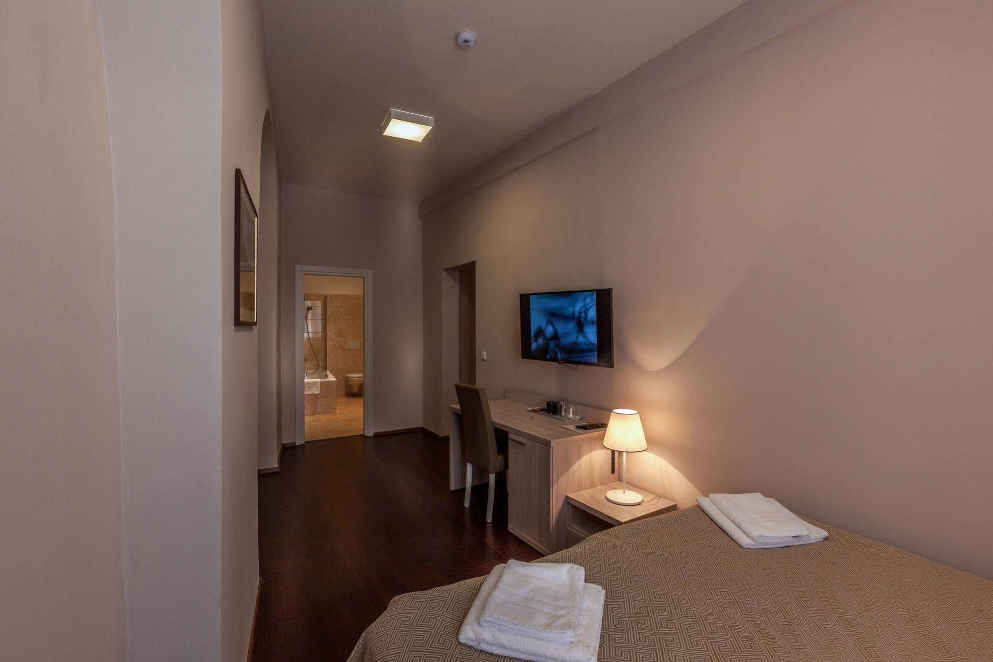 Boutique By Little King Apartahotel Praga