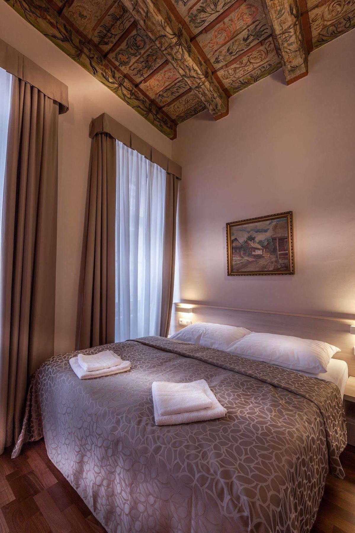Boutique By Little King Apartahotel Praga